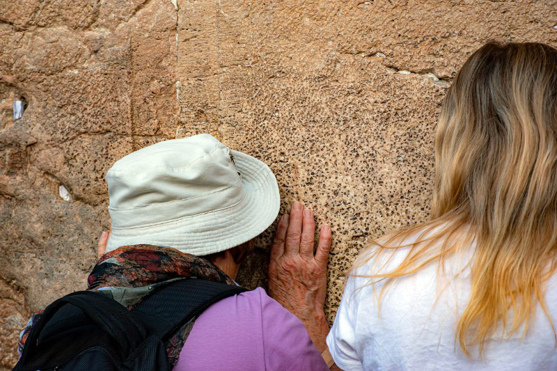 Western Wall prayer 2